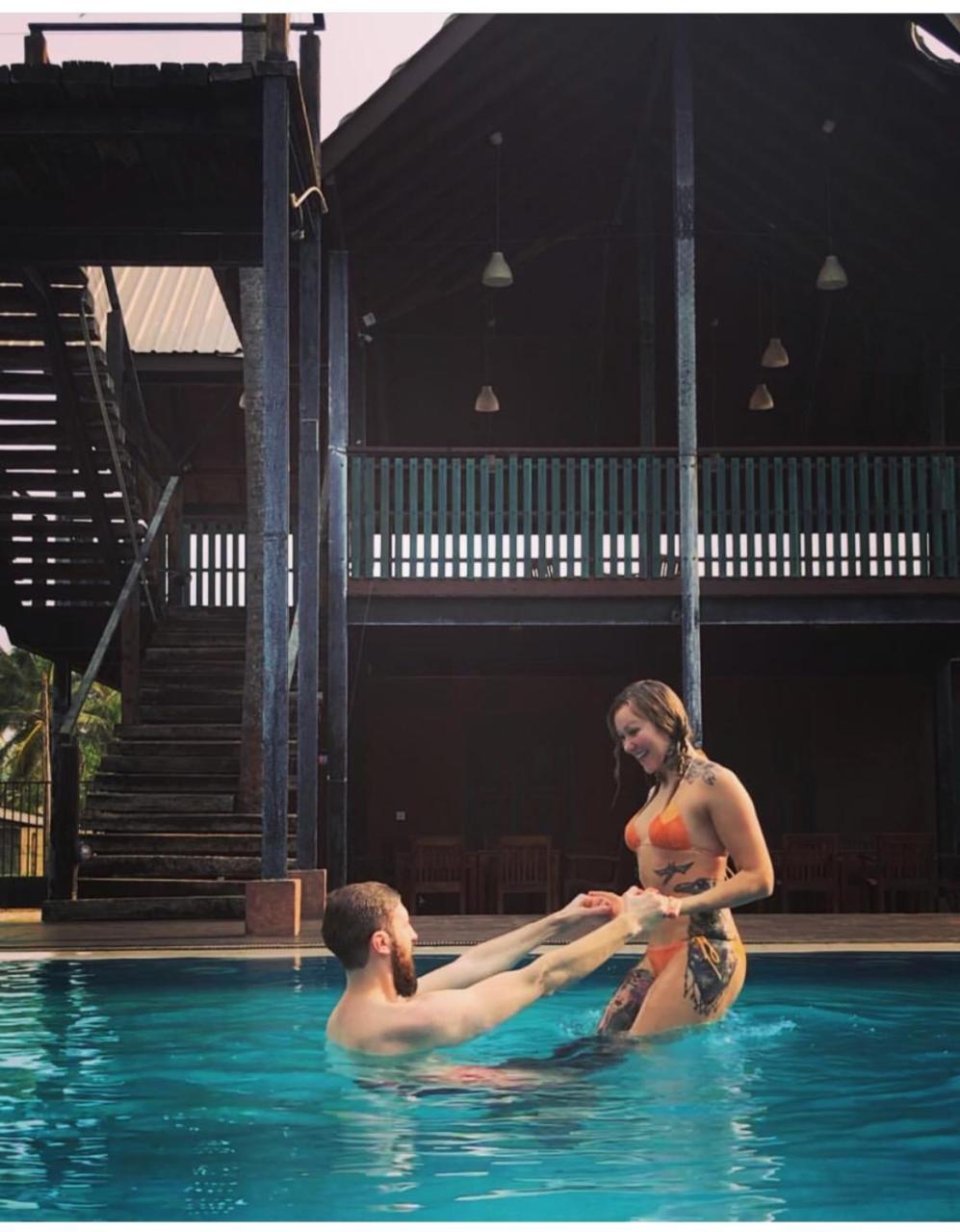 Saprin Beach Resort Uswetakeiyawa Eksteriør bilde