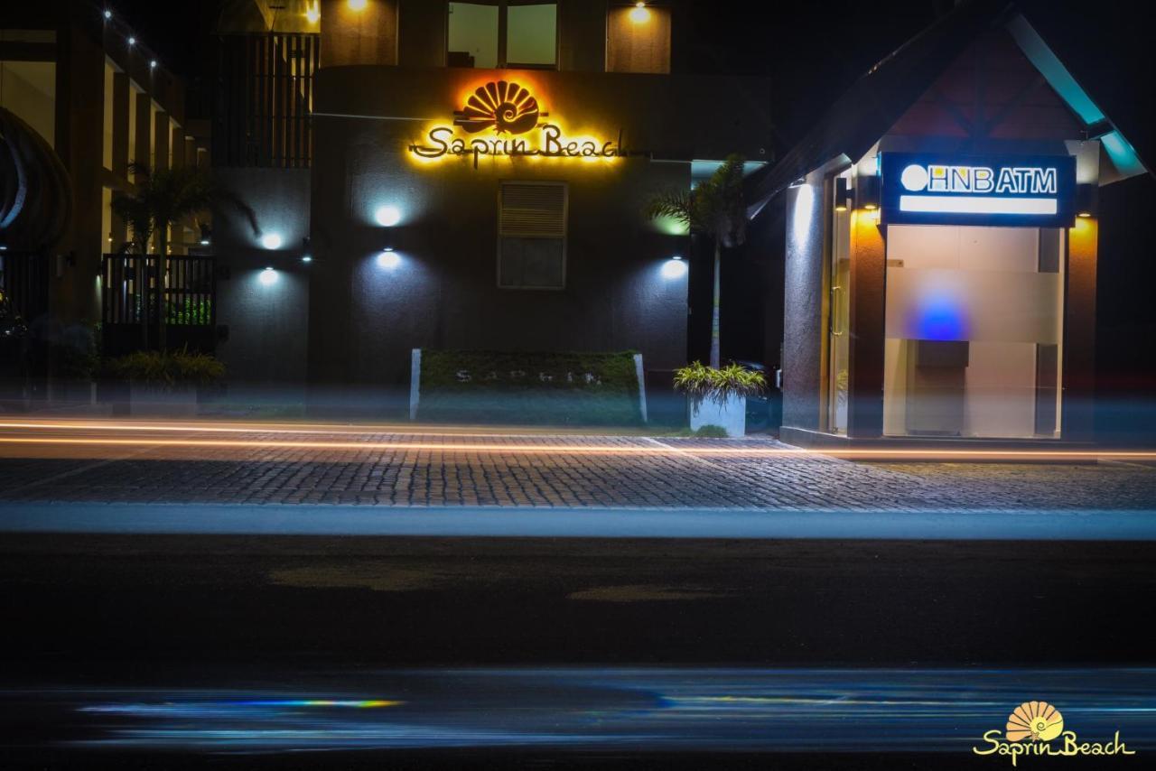 Saprin Beach Resort Uswetakeiyawa Eksteriør bilde