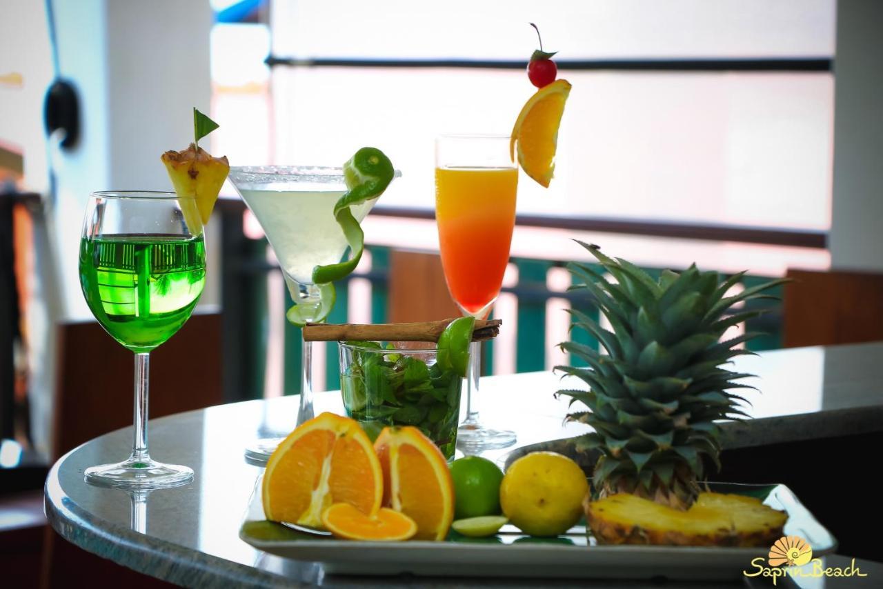 Saprin Beach Resort Uswetakeiyawa Eksteriør bilde
